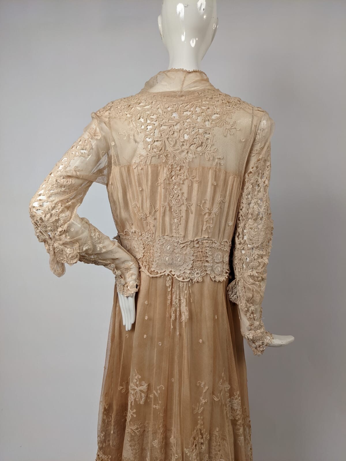 ROMANTIC EDWARDIAN CUTWORK TAMBOUR LACE LONG DRESS W SILK SATIN LINING
