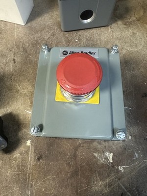 Allen-Bradley 800T-1TYM,  E-Stop Station,  New no Box, Priority Mail