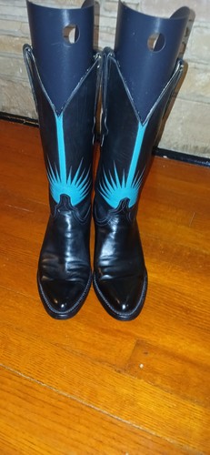 Lucchese classics handmade boots Ladys size 7 B