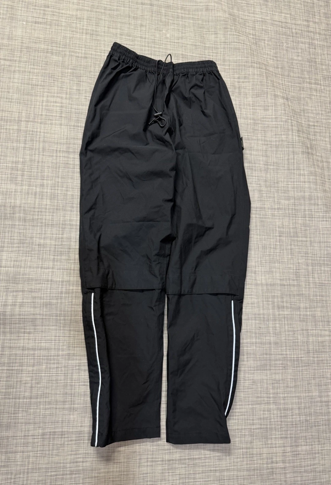 Frank Shorter Sports Gore-Tex Black Waterproof Pants Men’s L Mesh Lined Outdoors
Opens in a new wind
