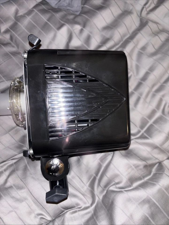 Paul C. Buff AlienBees B400 Martian Black COMPLETE Flash Unit Kit - Image 4 of 4