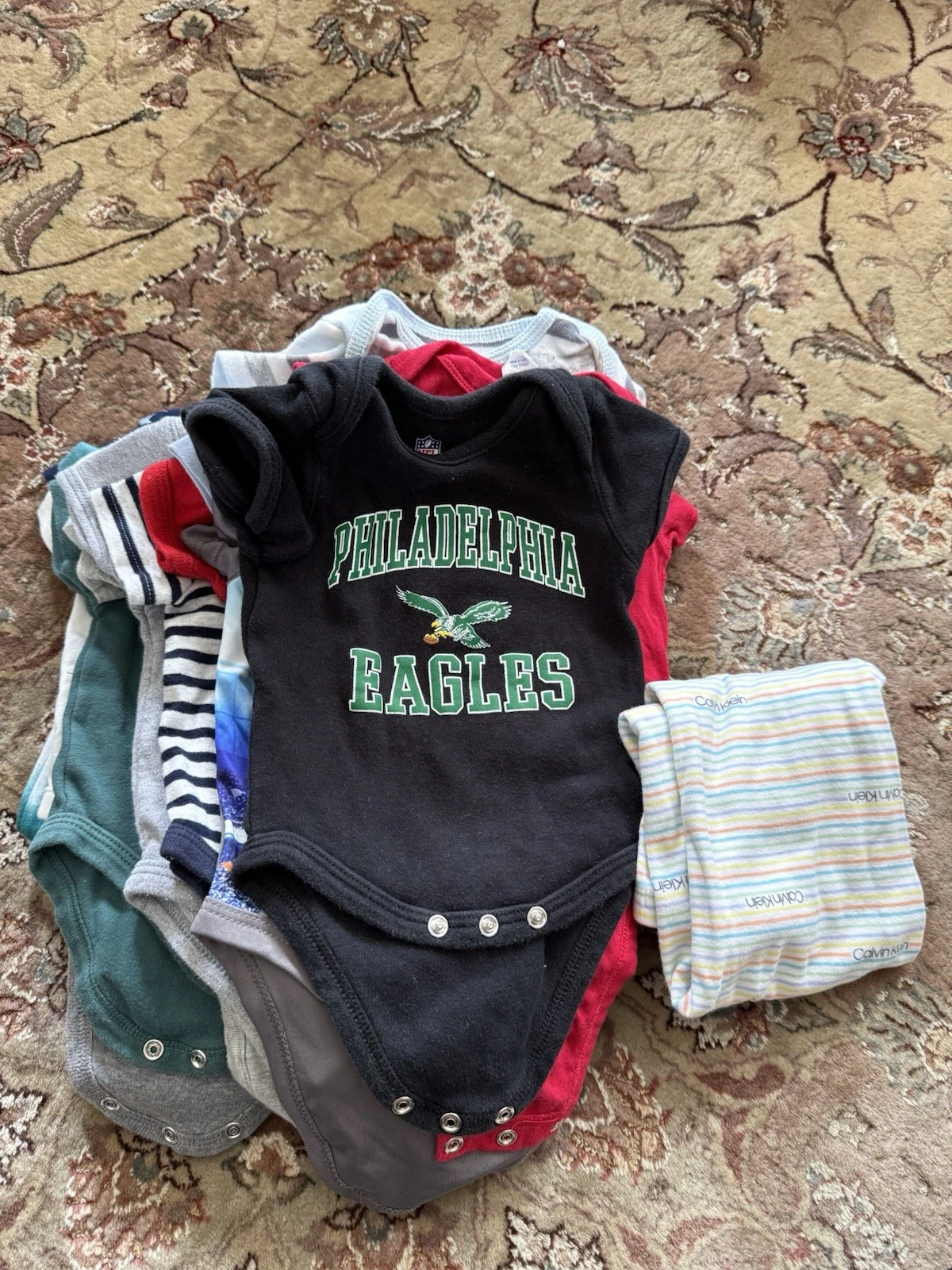 Baby Boy Size 0-3 Months Clothes Lot of 28 Pieces Varied Brands Bundle
Opens in a new window or tab