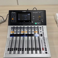 Yamaha TF1 Digital Mixer 16-Channel Touchscreen Mixer Used