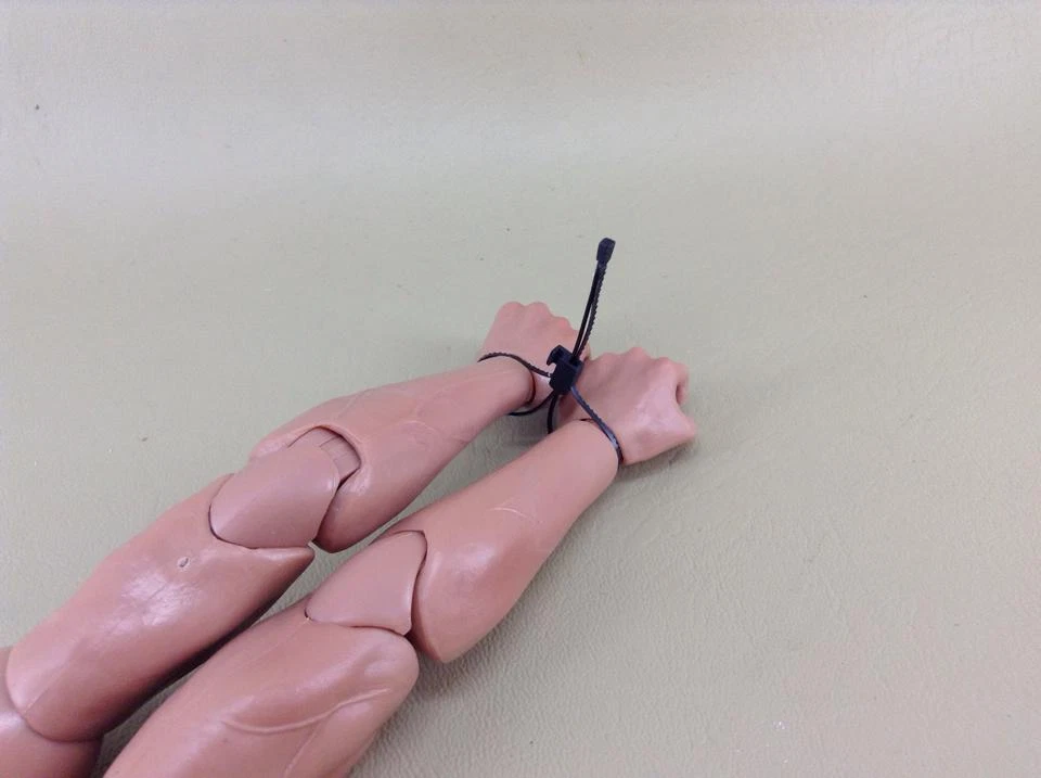 Custom Made 1/6 Scale One Plasticuffs Movie "Judge Dredd" as Karl Urban - Image 4 of 4