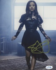 Sarah Jeffery Charmed Autographed Signed 8x10 Photo COA D8H