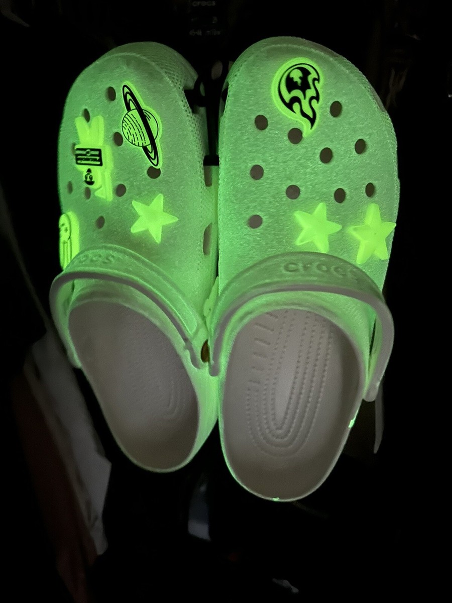 Crocs Sandals w/Bad Bunny Pins Glow in the Dark Crocs And Bad Bunny Announce Glow-In-The Dark Clog  main image 2
