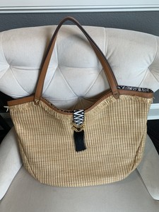 burberry raffia bolsa