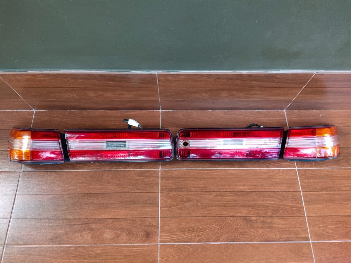tako 　おまとめ2点 TOYOTA MARKII MARK2 MK2 JZX100 SERIE 1 TAILLIGHTS SETOF4 ICHIKOH