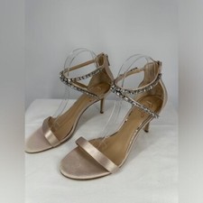 Jewel Badgley Mischka  Women  s 10 Satin Champagne Rhinestone Heels Wedding