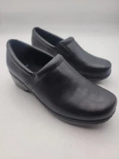 Yuu Women's Sz 10M Bethanee Clog Occupational Slip-on Black Shoes
