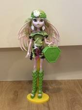 Monster High Rare Batsy Claro Boo Student Doll With Bag And Including Stand