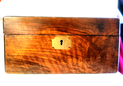 Upcycling Pre Loved Solid Wood Dark Brown Box 1950 12 CM Length By 24 CM Width - 第 1/15 張圖片