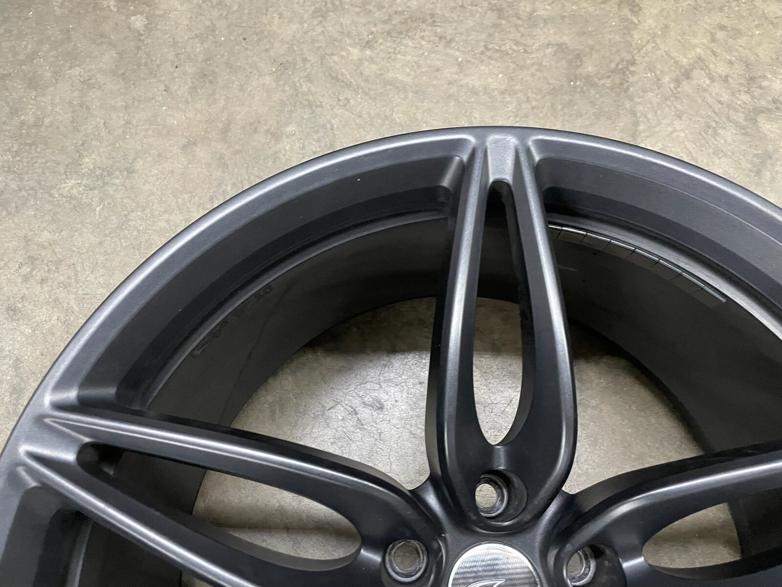 OEM Mclaren 570s 20” Rear Alloy Wheel Lightweight Rim Gray 20x10j Et24 13B0930CP