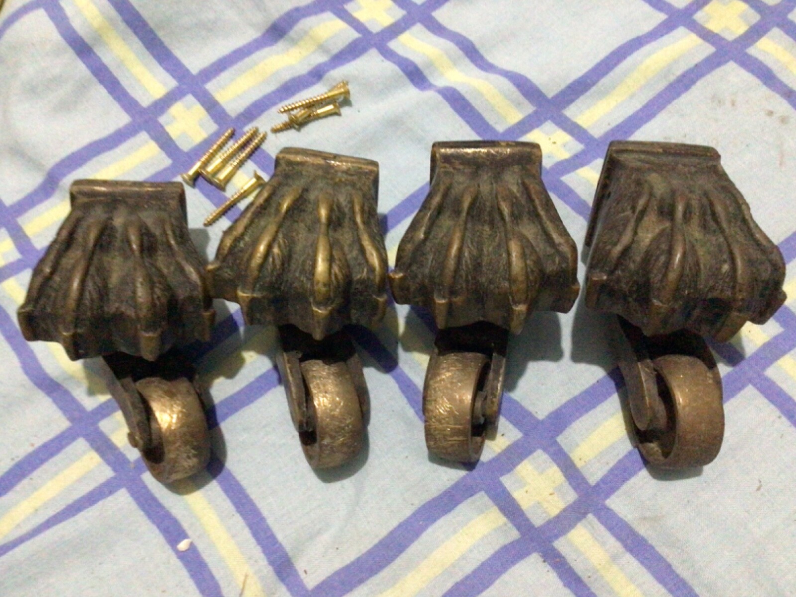Picture 2 of 24