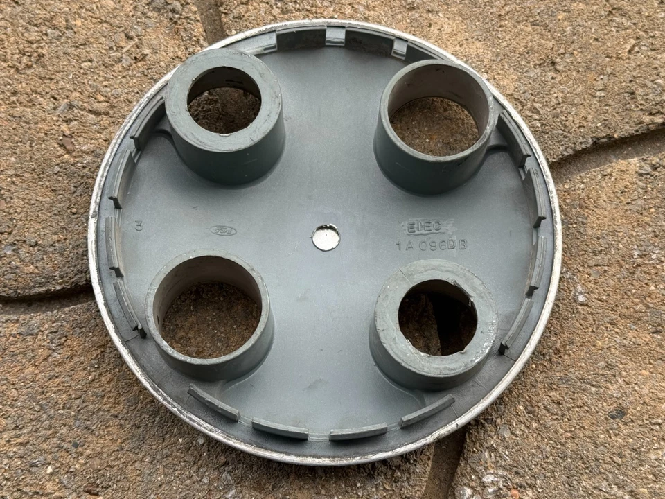 Tapa central de rueda Ford Mustang Mercury Capri OEM E1EC-1A096-DB 1979-1986 Foto 2 de 2