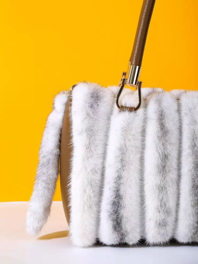 Beautiful Real Mink Fur Bag Ladies Fashion Fur Diagonal Bags Shoulder Handbag
