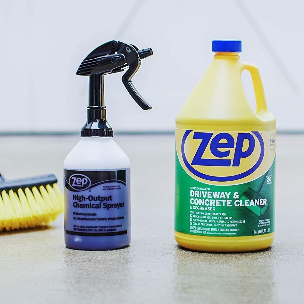 Zep Driveway and Concrete Cleaner and Degreaser Concentrate 128 ounce
