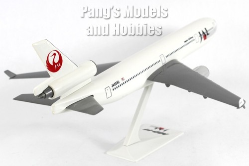 McDonnell Douglas MD-11 Japan Airlines - JAL 1/200 Scale Model Airplane - Picture 12 of 13