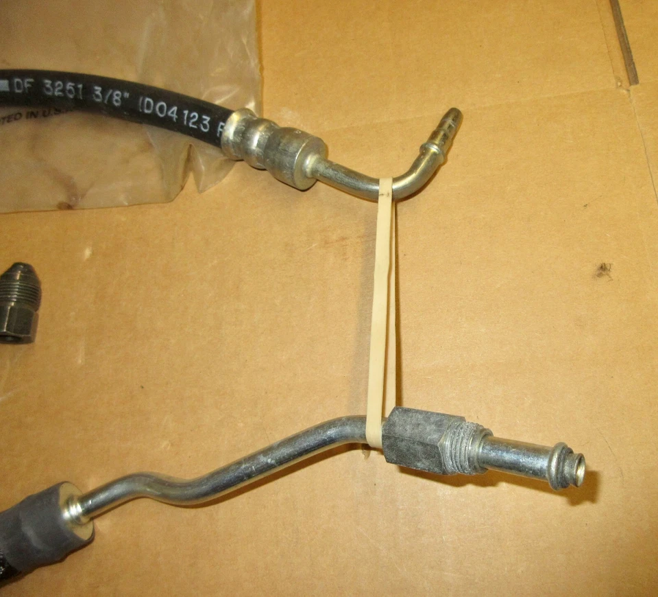 Manguera de presión Mopar 4741074 p/s 1993 1994 Chrysler Concord, LHS, Intrepid Nuevo de Lote Antiguo Foto 2 de 3