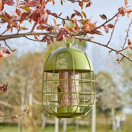 SMART GARDEN ACORN SQUIRREL PROOF SEED FEEDER