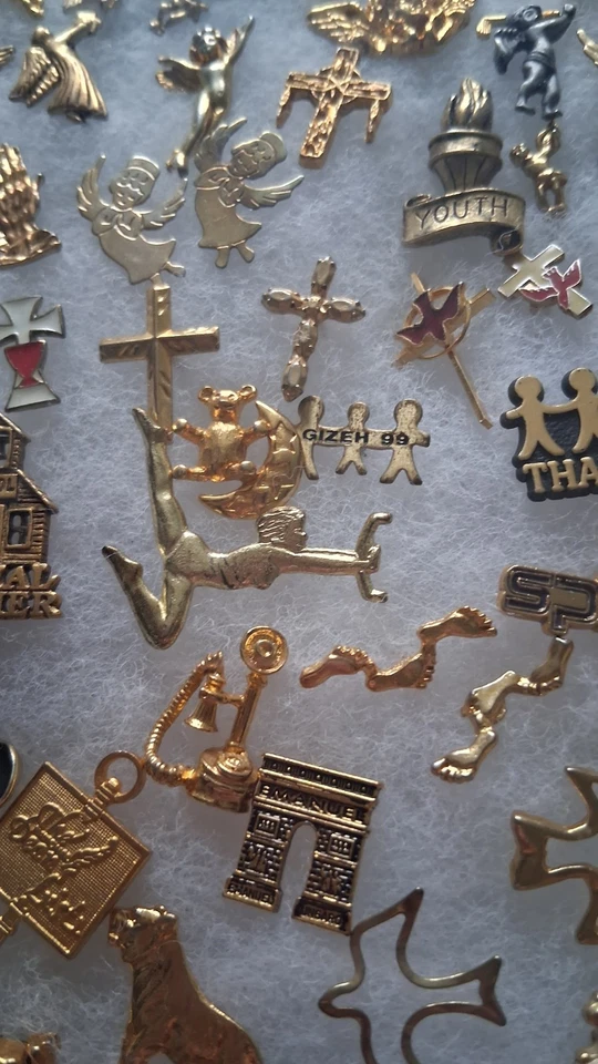 Collectible, Vintage, rare, And Modern Mix Of Hat And Lapel pins.  - Image 3 of 4