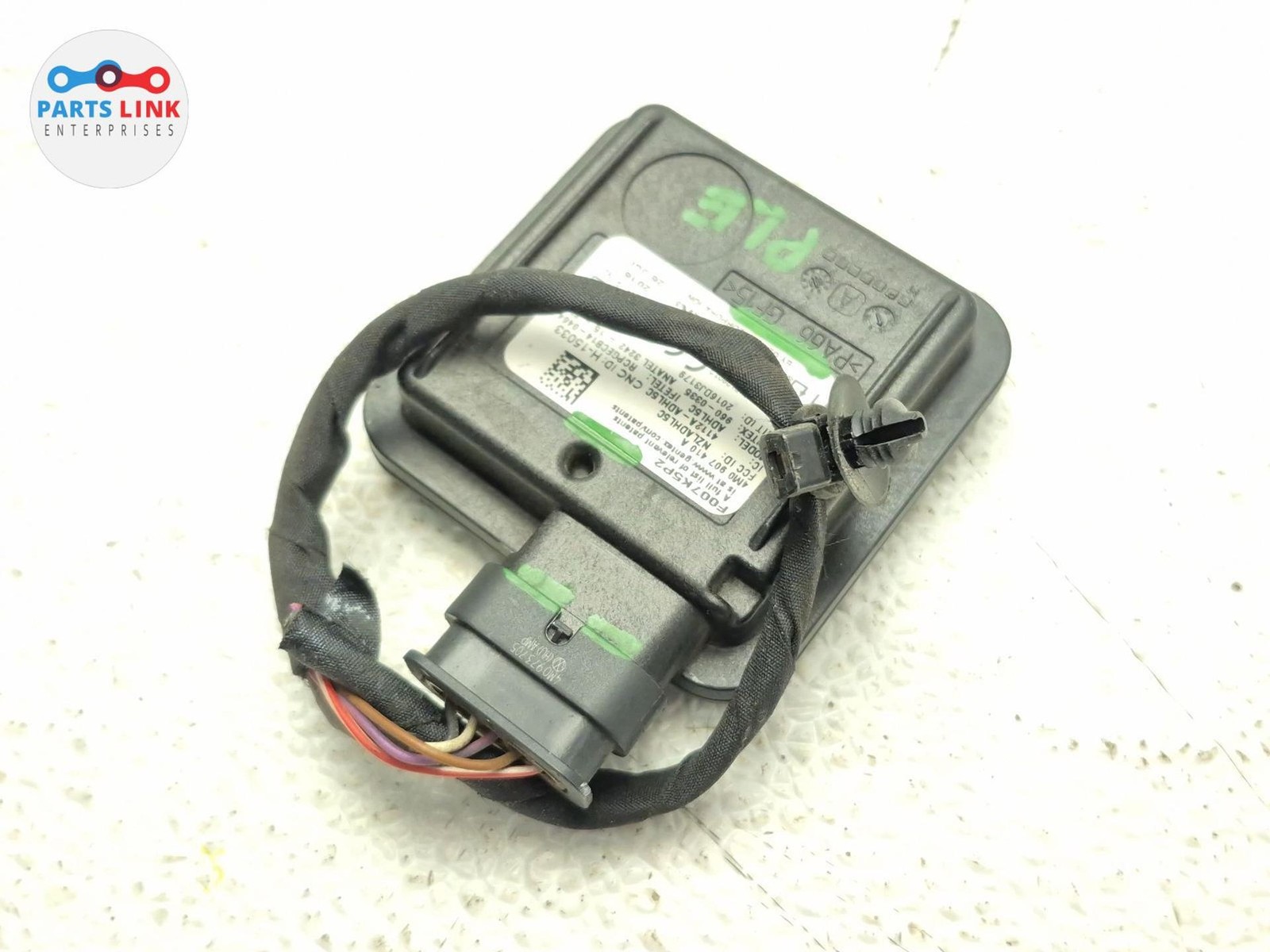 2016-20 BENTLEY BENTAYGA HOMELINK GARAGE OPENER CONTROL MODULE 4M0907410A 636