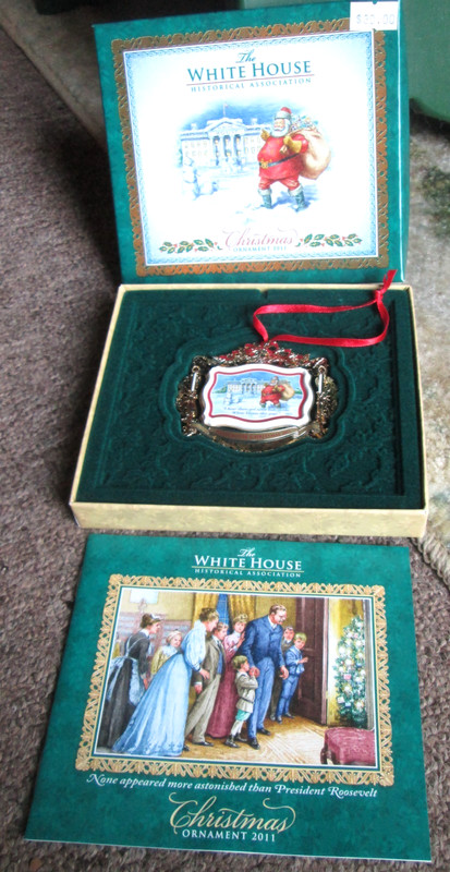 2011 Christmas Ornament White House Historical Association Original Box Brochure