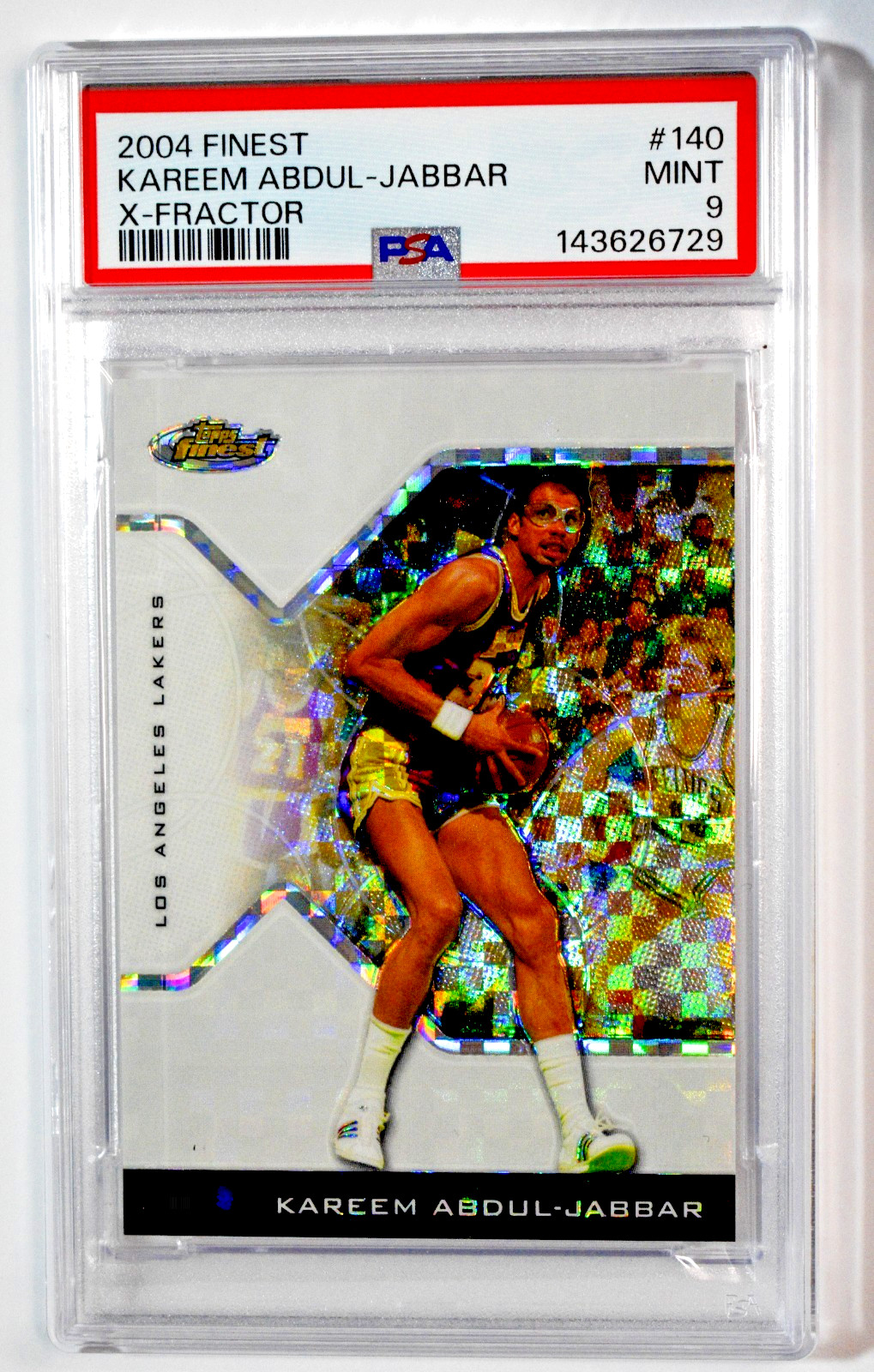 2004 Topps Finest #140 Kareem Abdul-Jabbar X-Fractor /199 PSA 9 Mint view 1