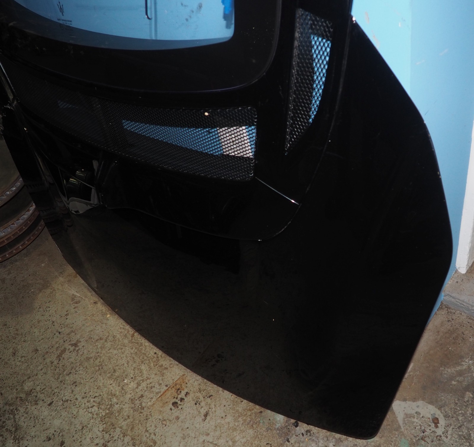 *DAMAGED* 2022-2026 Maserati MC20 MCPura Coupe Complete Rear Engine Cover Lid OE