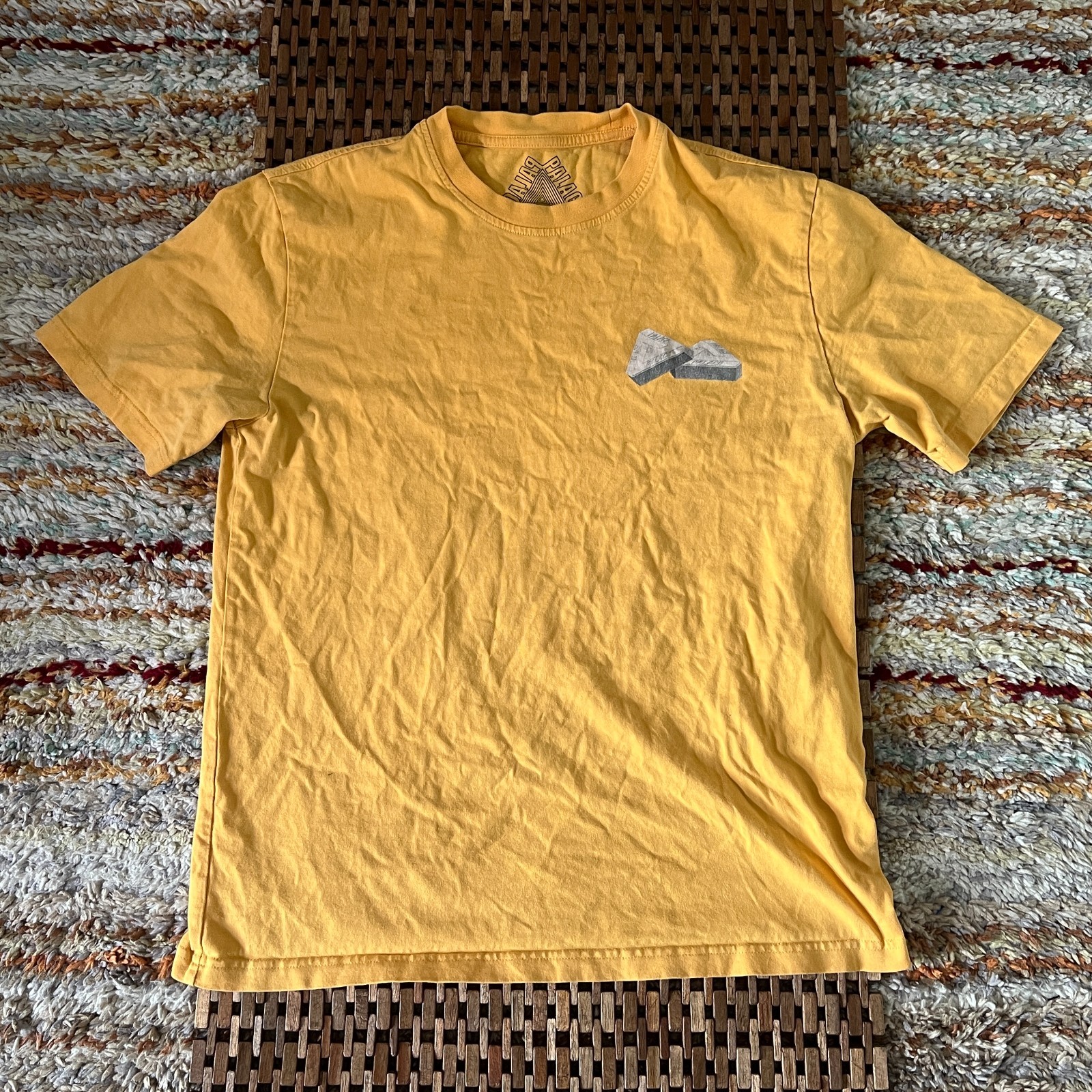 Palace Skateboarding Graphic Print T Shirt Tee Yellow Men's Size Medium M