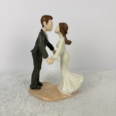 Wedding Cake Topper Bride and Groom: Kiss Romantic Valentines Day Gift Couple