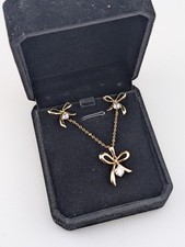 NEW 18K Gold Plated 0.6ct Cubic Zirconia Bow Jewelry Set  18" Chain