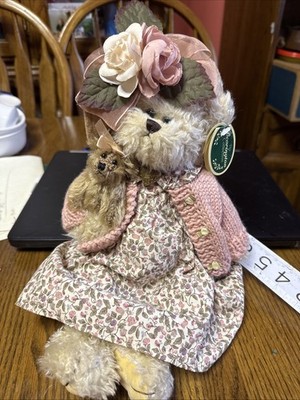 bearington bears collection  Daisy & Belle  Brown Bear Holding Bear