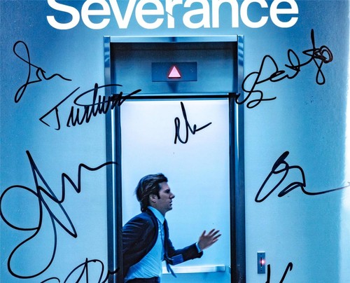 AFFICHE MULTI-CAST "SEVERANCE" 12 x18 signée par 8 (SCOTT/STILLER/ARQUETTE +5) PSA - Photo 7/13