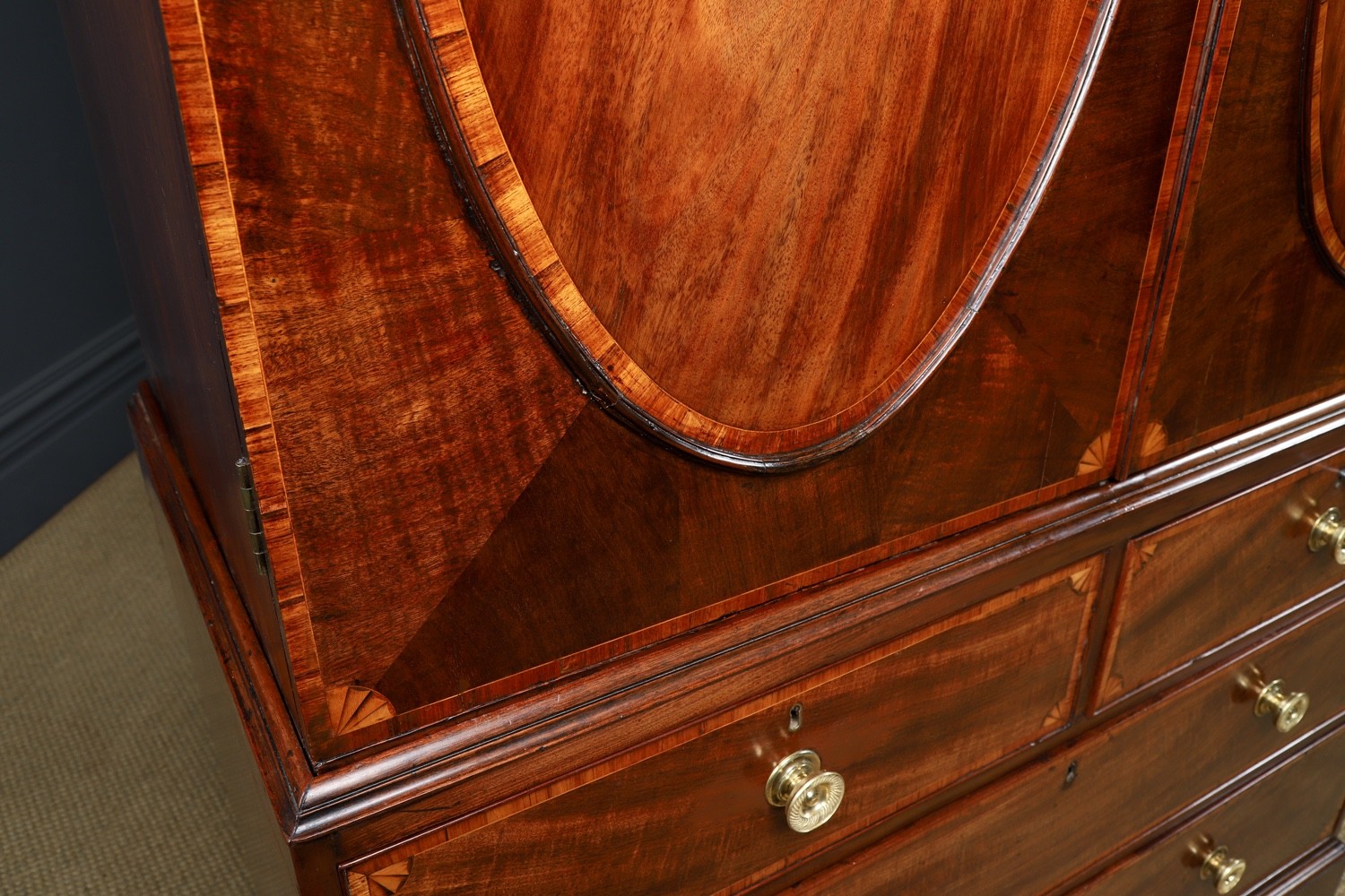 Antique English Georgian Federal Mahogany Linen Press Wardrobe Armoire  (c.1780)