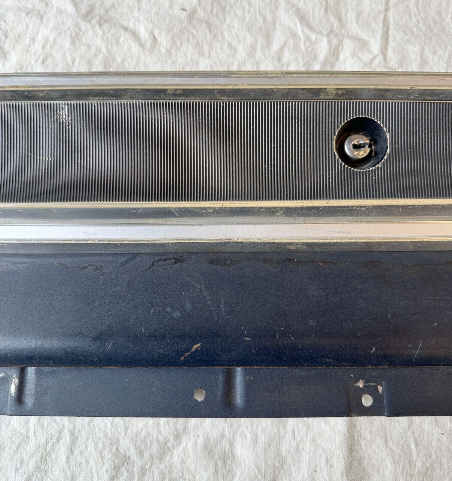 Picture 3 of 8