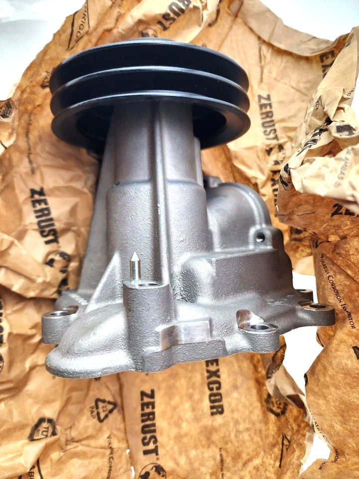 Bomba de agua original NOS Mercedes Benz 1980-1985 W126 107 380SE SEL SLC 1172010701 Foto 3 de 4