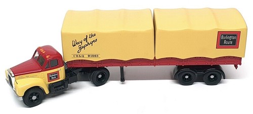 Corgi 1/50 Scale 52802 - Mack B Series Semi Truck (Burlington Route) Beige/Red - Picture 4 of 6