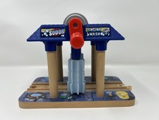 Thomas  Friends Wooden Railway SODOR WASH DOWN Train wash Station w/Sounds