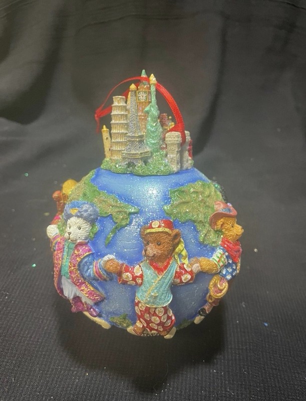 Christopher Radko Santas Around The World Christmas Ornament 01-6860-0 Tag