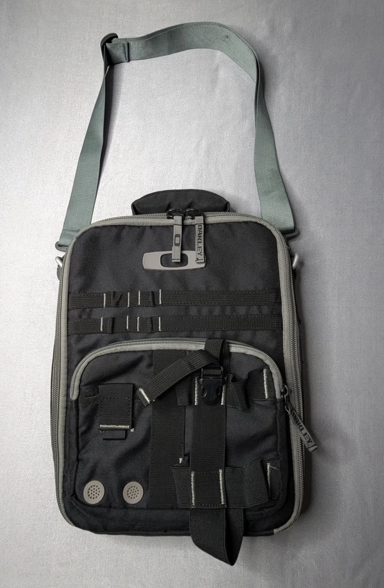 Oakley Messenger Bag for sale | eBay