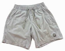Vuori Kore Men's Sz. Small 8" Inseam Lined White Athletic Shorts 