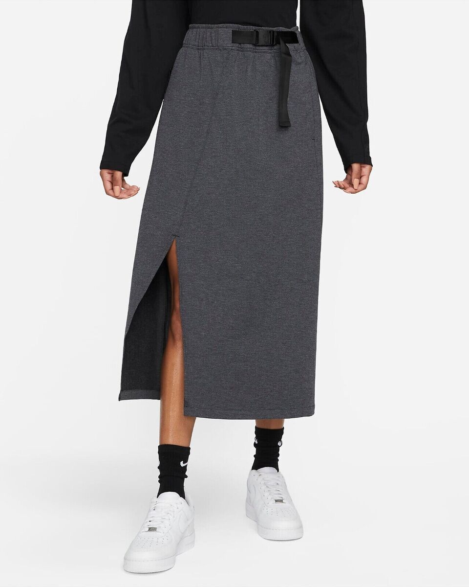 WOMENS NIKE NSW TECH PACK LONG SKIRT SIZE XS (DM6168 010 WOMENS NIKE NSW TECH PACK LONG SKIRT SIZE XS (DM6168 010