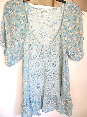 MISS ME -M Aqua Ruffled Flutter Sleeve Crochet Trim Ditsy Flower Grannycore BOHO