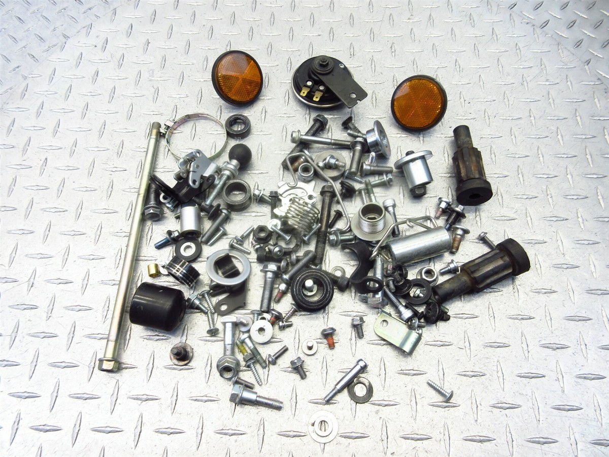 1000枚 Kawasaki Ninja 1000 ZX1000 16-20 Gauge Cluster Speedometer