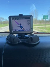 Garmin nuvi 260 Automotive Mountable With Stand US/CAN 310 Works Great!