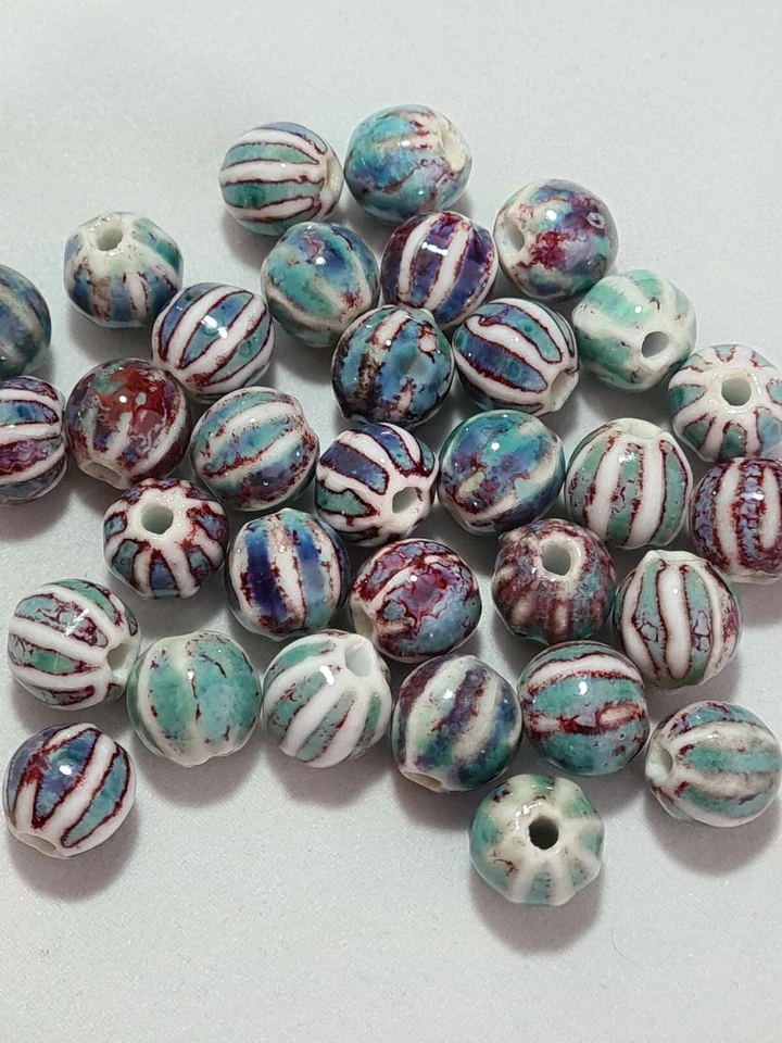 10 Ceramic Fancy Antique Glazed Beads 11mm - Image 2 of 2