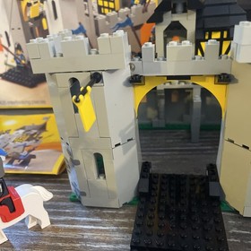 Lego Castle 6074 Black Falcons Fortress, Complete with Instructions & Box