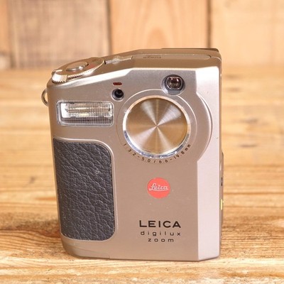 Used Leica Digilux Zoom Camera