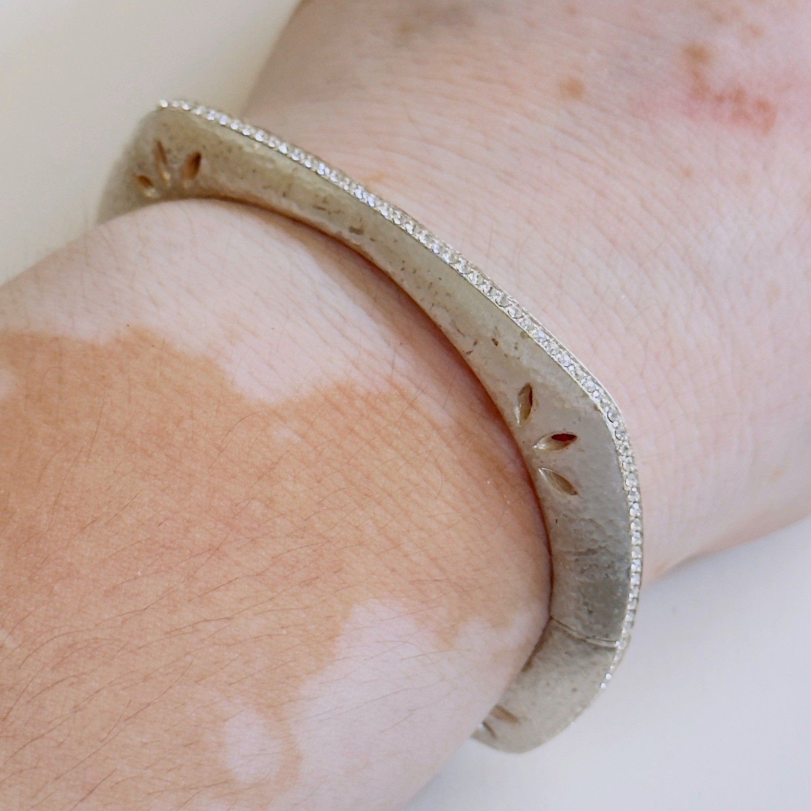 Brighton Second Nature Bangle hinged Bracelet Sil… - image 2